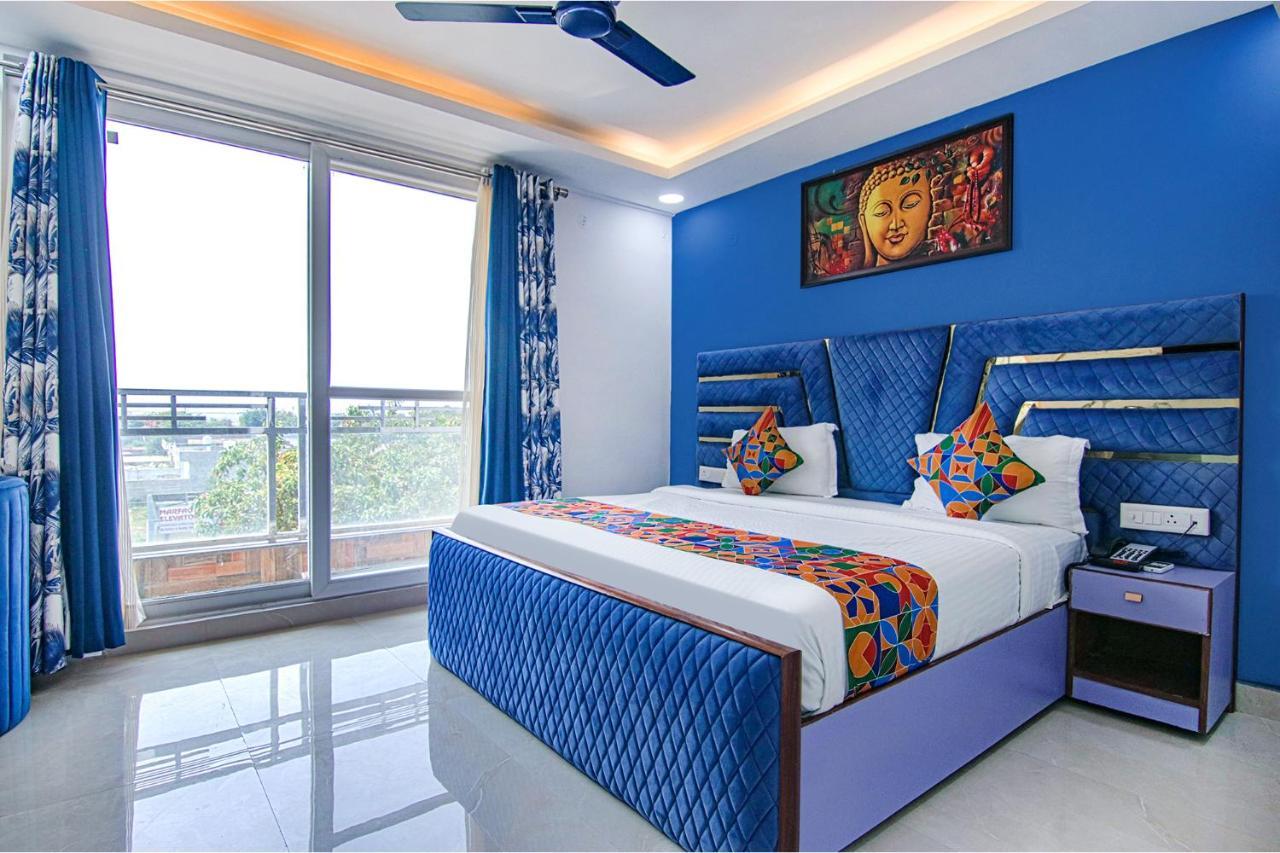 Fabhotel Satyam International Noida Exterior foto